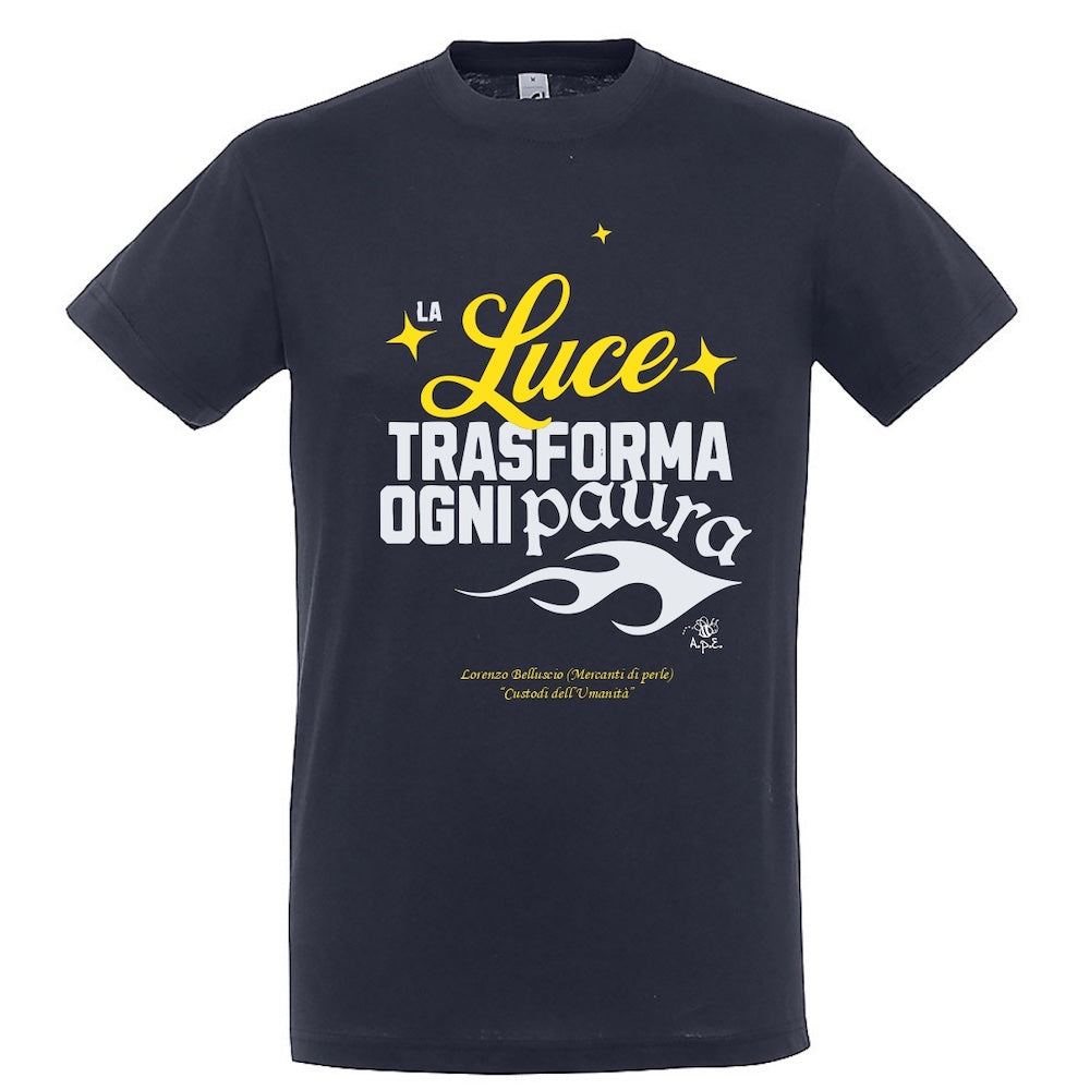"Maglietta blu navy con scritta La Luce Trasforma Ogni Paura - progetto solidale per Pavle"
